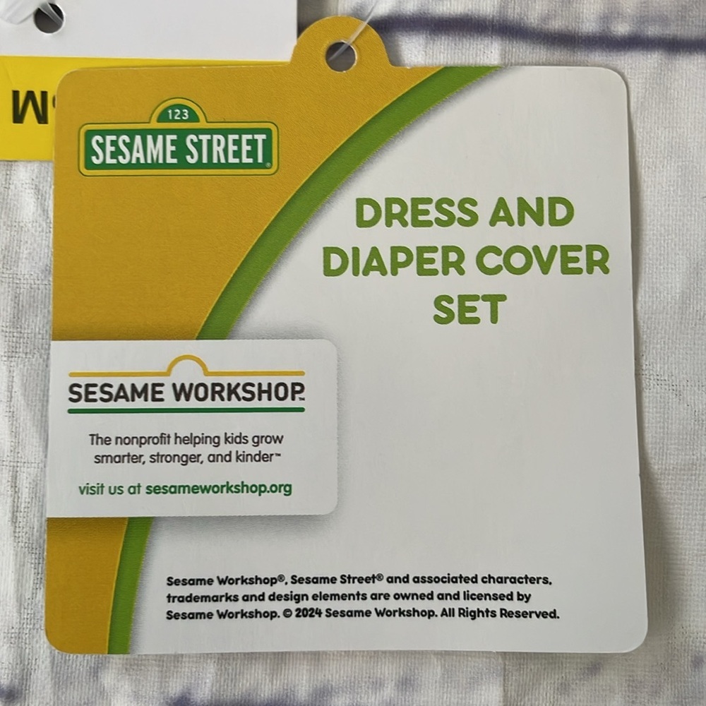 ♥️Seasme Street♥️ Dress and Diaper set size 6 m - Picture 10 of 13